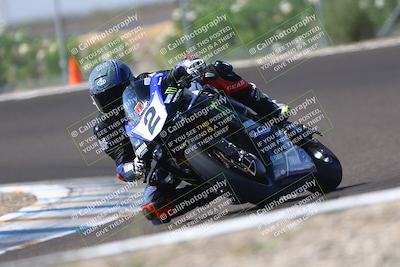 media/Sep-20-2025-TrackDaz (Sat) [[27f0cde673]]/A Group/2pm (Turn 9)/